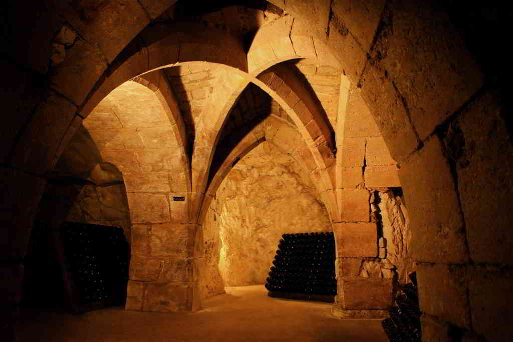 Caves-crypte - credit LouisTeran-2009_Taittinger