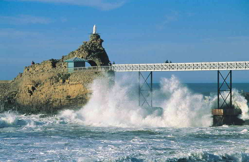 Basque Biarritz wave