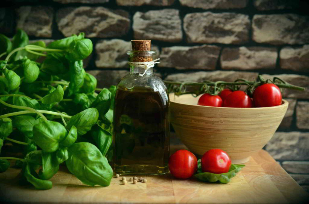 Provençal products olive oil tomato basilic