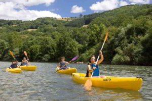 pyrenees kayaking group