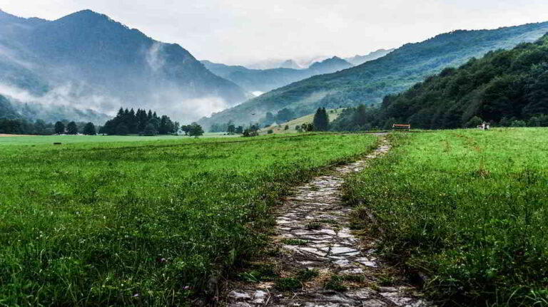 The 5 Best Places for Hiking in France